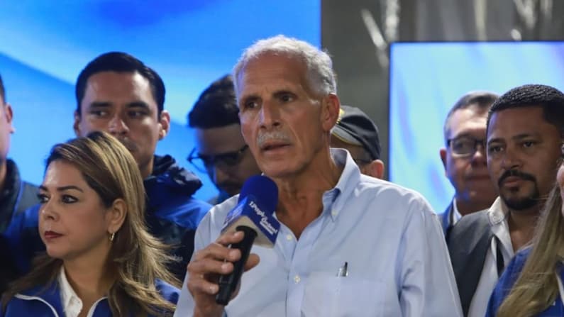 Asfura, candidato apoyado por Trump lidera las elecciones de Honduras con el 90% votos escrutados