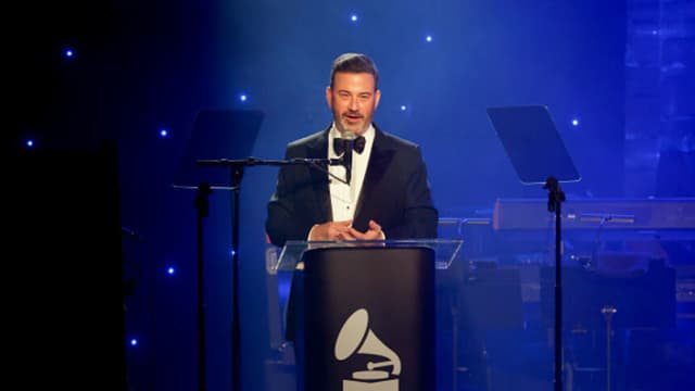 ABC renueva contrato de Jimmy Kimmel tras polémica suspensión