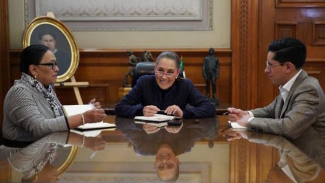 Sheinbaum invita al papa León XIV a visitar México en el Día de la Virgen de Guadalupe