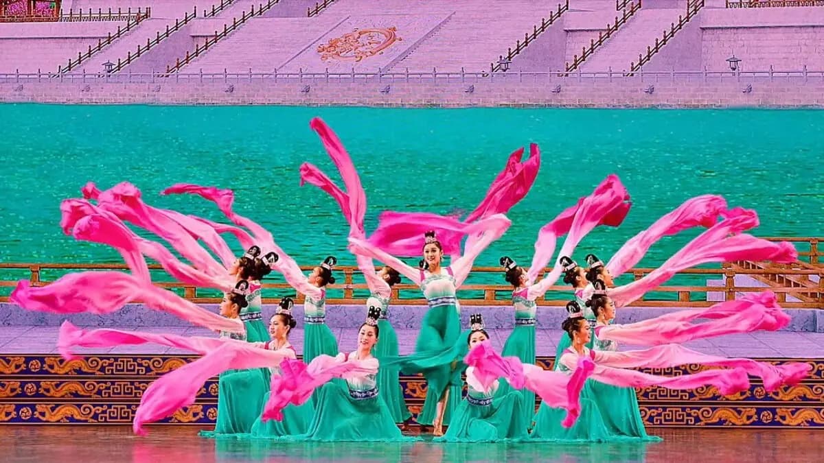 <em>Bailarines de Shen Yun Performing Arts. Las salas que acogerán a Shen Yun en cuatro ciudades canadienses en 2025 recibieron falsas amenazas de bomba o tiroteo. (Cortesía de Shen Yun Performing Arts)</em>