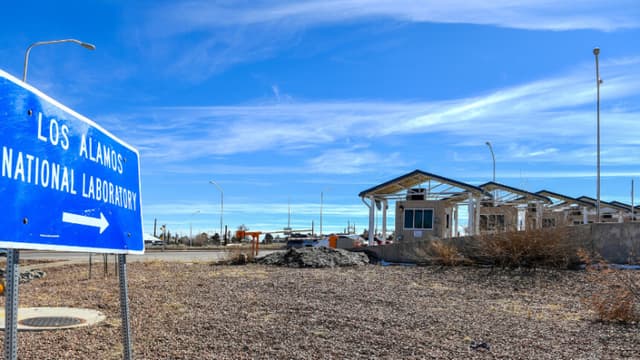 Departamento de Energía de EE. UU. financió investigación china en defensa y cuántica, según legisladores