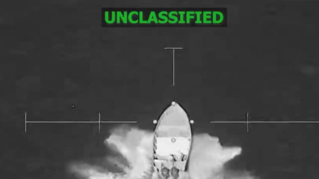 La Fuerza Operativa Conjunta Southern Spear lleva a cabo ataques contra dos presuntas embarcaciones narcotraficantes en aguas internacionales del Pacífico oriental. (Comando Sur de los Estados Unidos)