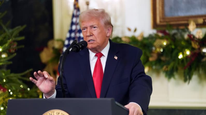 Trump firma ley de defensa por valor de USD 901,000 millones