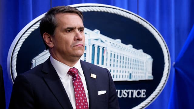 El DOJ no entregará todos los archivos de Epstein al Congreso antes del plazo: Fiscal general adjunto