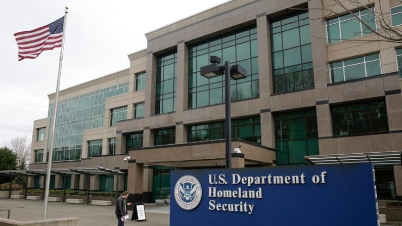 Actualizan reglas de programa contra maltrato doméstico para inmigrantes tras detectar fraudes