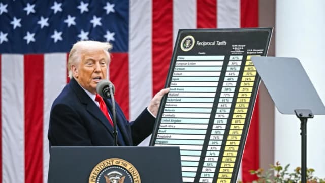 Trump atribuye a los aranceles el sorprendente y sólido crecimiento económico