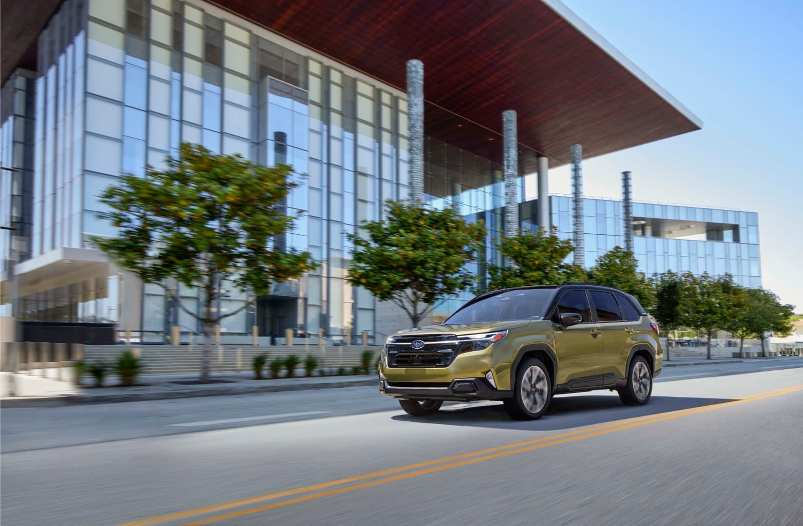 Subaru finalmente entra en el segmento de SUV híbridos con el 2025 Forester