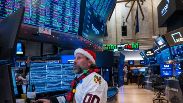 Un año después, la economía de Trump desafía a los expertos y supera al G7