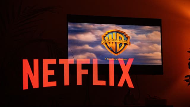 Programas infantiles sexualizados de Netflix pondrían en peligro fusión con Warner, según analistas