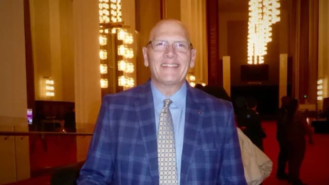 Un aficionado al teatro dice que Shen Yun le ayuda a descubrir una China diferente