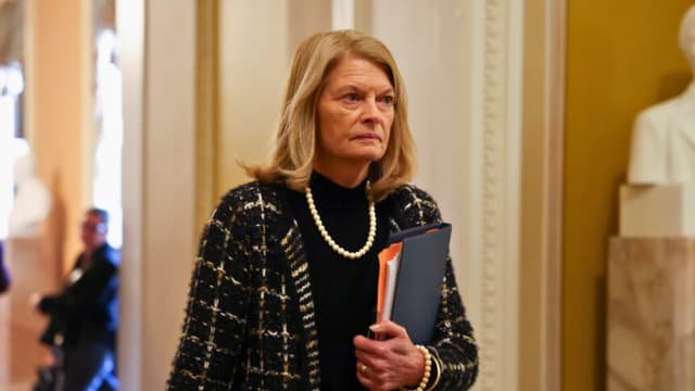 Senadores republicanos prometen bloquear nominaciones a la Fed por investigación de Powell