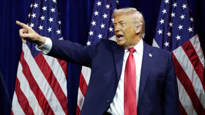 Trump: EE. UU. revocará la ciudadanía a inmigrantes naturalizados condenados por fraude