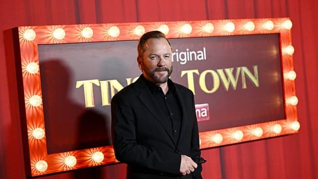Kiefer Sutherland asiste al estreno mundial de "Tinsel Town" en el Vue Leicester Square el 27 de noviembre de 2025 en Londres, Inglaterra. (Gareth Cattermole/Getty Images)