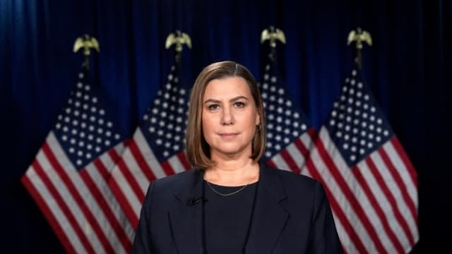 Congresistas demócratas dicen que Departamento de Justicia los investiga por video dirigido al ejército