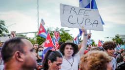 Tras la caída de Maduro, los cubanosamericanos esperan que su patria sea la siguiente