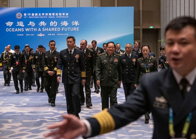 Ausencia de altos mandos militares chinos en evento clave del partido genera dudas