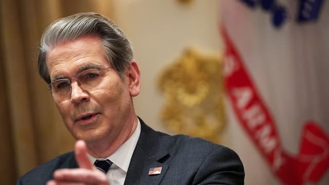 Canadá no debe convertirse en "puerta de entrada" para productos chinos: secretario del Tesoro de EE. UU.