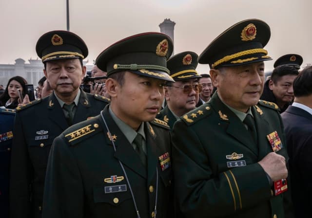 Régimen chino exige lealtad tras importante reorganización militar: Fuentes internas