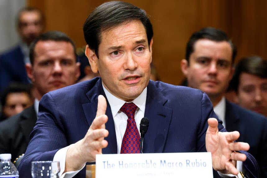 El secretario de Estado de EE. UU., Marco Rubio, testifica durante una audiencia del Comité de Relaciones Exteriores del Senado en el edificio Dirksen del Senado, en Capitol Hill, el 28 de enero de 2026, en Washington D. C. (Foto de Chip Somodevilla/Getty Images)