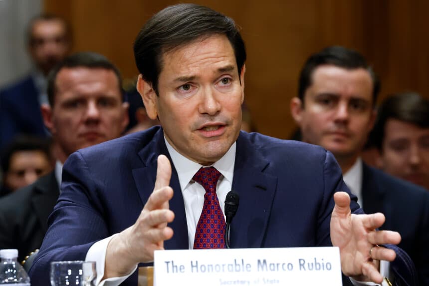 El secretario de Estado de EE. UU., Marco Rubio, testifica durante una audiencia del Comité de Relaciones Exteriores del Senado en el edificio Dirksen del Senado, en Capitol Hill, el 28 de enero de 2026, en Washington D. C. (Somodevilla/Getty Images)