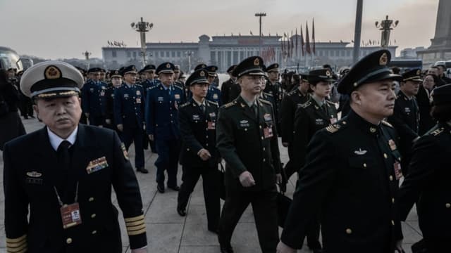 Periódico militar chino insta a la lealtad tras purga, avivando dudas sobre la estabilidad del ejército