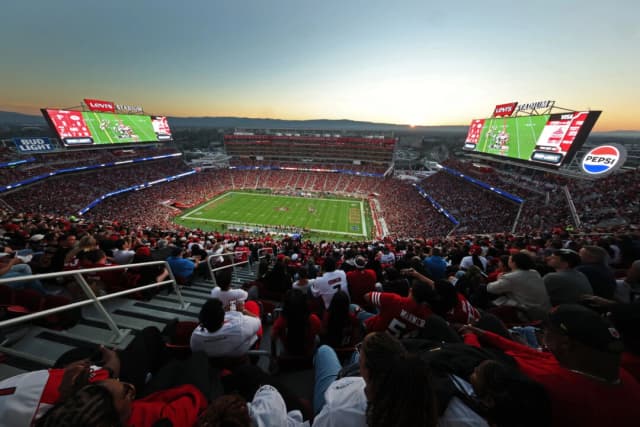 Vista general del interior del Levi's Stadium durante el partido entre los San Francisco 49ers y los Atlanta Falcons en Santa Clara, California, el 19 de octubre de 2025. (Foto de Ezra Shaw/Getty Images).