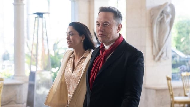 Musk ofrece pagar los gastos legales de cualquiera que sea demandado por "decir la verdad" sobre Epstein