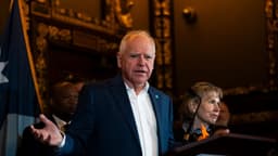 Walz cree que la campaña federal contra la inmigración en Minnesota terminará en unos días