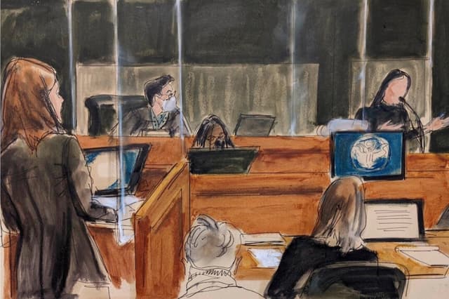 En este boceto de la sala del tribunal, la fiscal federal adjunta Alison Moe interroga a una víctima no identificada, "Jane", sobre sus experiencias con Jeffery Epstein y Ghislaine Maxwell, en Nueva York, el 30 de noviembre de 2021. Foto AP/Elizabeth Williams