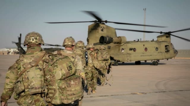 Las fuerzas estadounidenses se retiran de una base clave en Siria