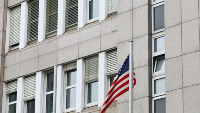 Tribunal alemán condena a ciudadano estadounidense a casi 3 años de prisión por espionaje para China