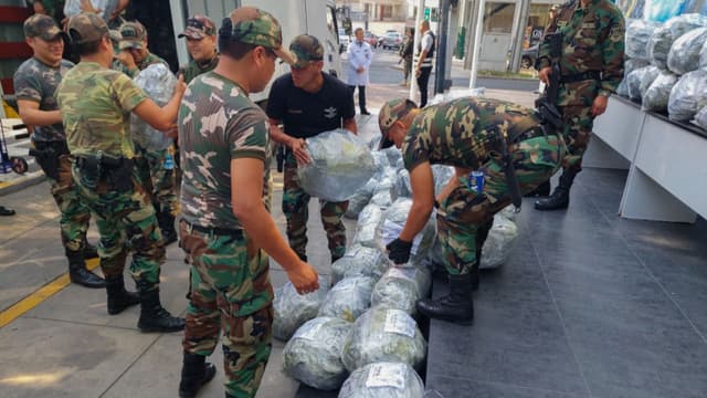 Operativo binacional incauta cerca de 2.5 toneladas de droga en Ecuador y Perú