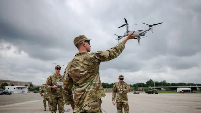 Mientras el Pentágono se apresura a implementar la IA, los retos operativos resaltan los riesgos