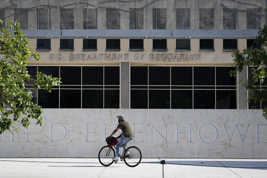 Edificio del Departamento de Educación de Estados Unidos en Washington, el 6 de julio de 2023. (Madalina Vasiliu/The Epoch Times).