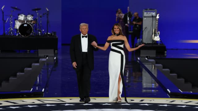 Melania Trump dona su segundo atuendo de investidura al Smithsonian