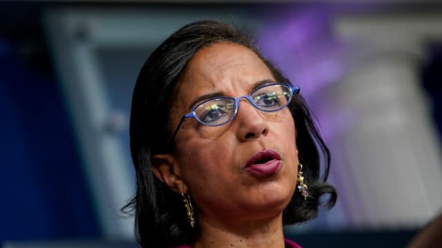 Empresas que "se han arrodillado ante Trump" serán castigadas, afirma Susan Rice