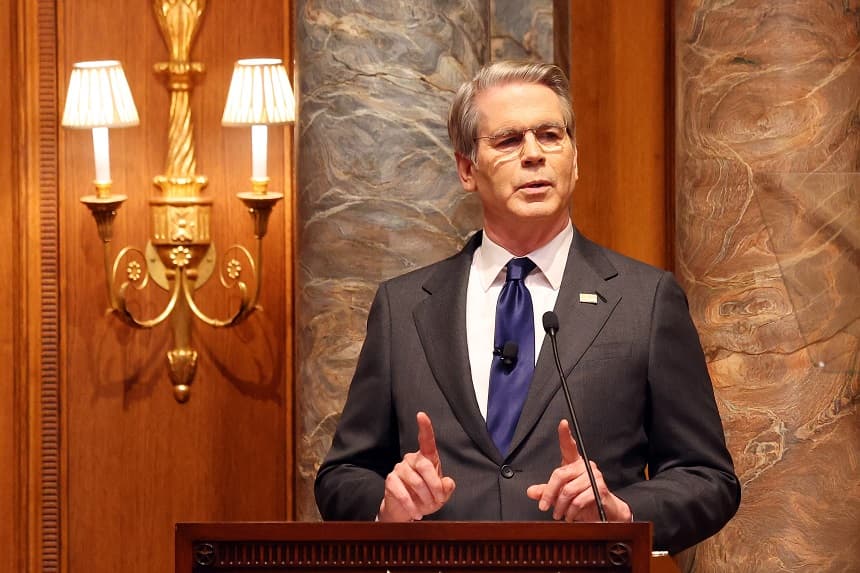 El secretario del Tesoro de Estados Unidos, Scott Bessent, habla en el Club Económico de Dallas el 20 de febrero de 2026 en Dallas, Texas. (Richard Rodríguez/Getty Images)