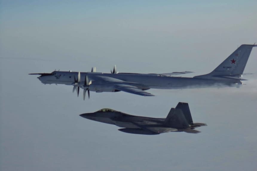 Incursión de avión militar ruso provoca respuesta de aviones de combate de EE.UU. cerca de Alaska