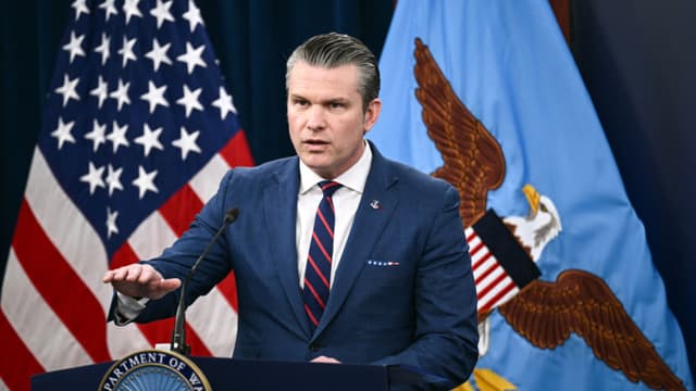 Hegseth flexibiliza normativa sobre tenencia de armas de fuego de propiedad privada en bases militares