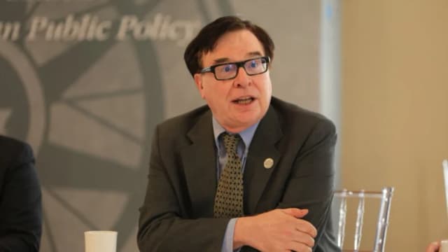 Con el giro de Ottawa hacia China, Beijing espera que Canadá pase por alto su intromisión: exdiplomático