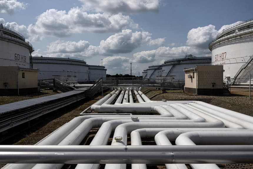 G7 pospone la liberación de las reservas petroleras de emergencia