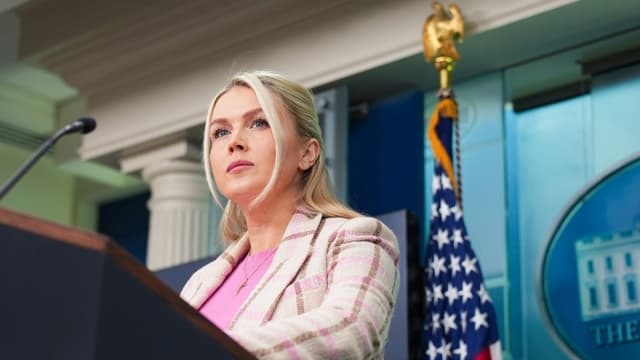 Trump determinará cuándo Irán se rinda incondicionalmente: Secretaria de prensa