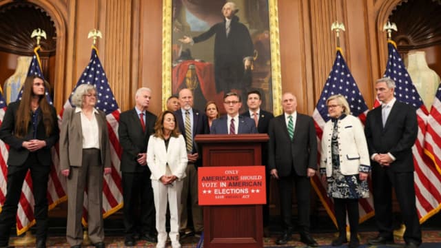 Aprobar la ley electoral debe ser el objetivo principal para las elecciones intermedias: Trump