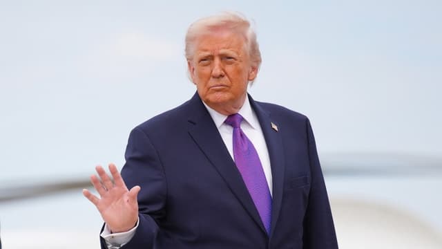 Trump se refiere a Carney como "futuro gobernador de Canadá" dos días después de una llamada telefónica