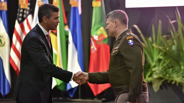 Presidente de Paraguay promulga acuerdo militar con Estados Unidos