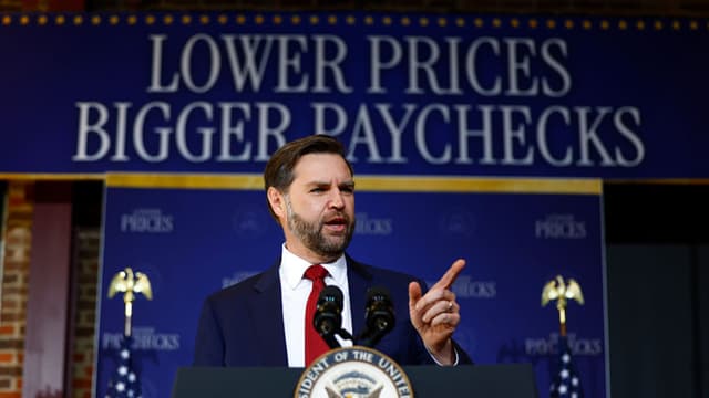 Vance destaca la investigación sobre fraude e impulsa Ley SAVE America en mitin