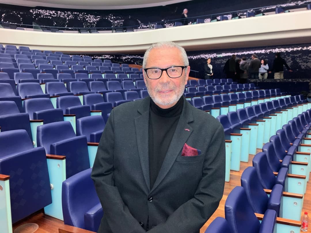 Exprofesor universitario se conmueve con Shen Yun: Debemos intentar salir de este mundo en decadencia