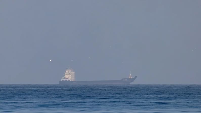 La única forma de reabrir el estrecho de Ormuz es un acuerdo entre Estados del Golfo e Irán: Analistas