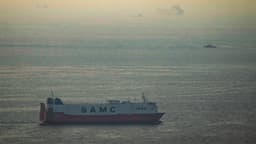 Petróleo cae por debajo de los USD 100 ante crecientes esperanzas de avance en la guerra de Irán