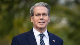 EE. UU. relaja sanciones a Venezuela para permitir misiones diplomáticas entre ambos países